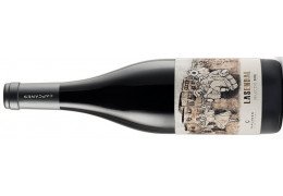 Wein trinken für ein spanisches Dorf